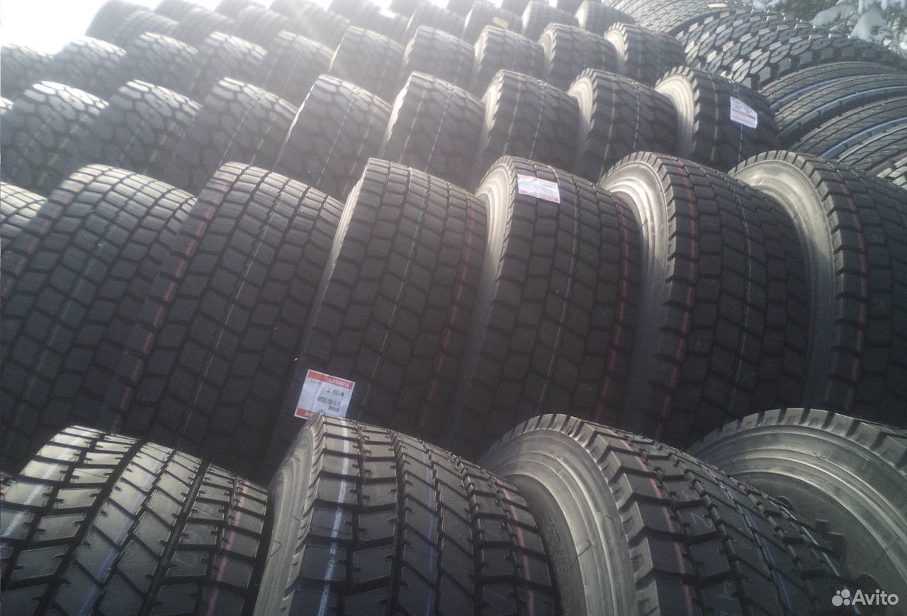 Б 22 5. Bridgestone w990 315/70 r22.5. 275/80r22.5 Bridgestone r294. 315/80r22.5 r168 Bridgestone. Бриджстоун 788 295/80 22.5.