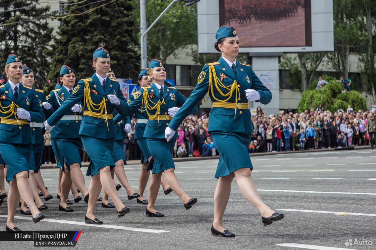 Парадная форма цвета морской волны нового образца