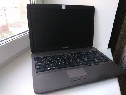 Ноутбук SAMSUNG r540