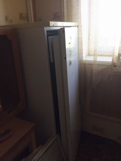 Холодильник атлант в рабочем состоянии