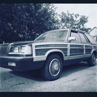 Chrysler LeBaron 2.5 AT, 1987, седан