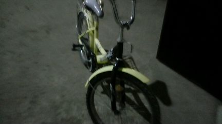 Жёлтый велосипед
