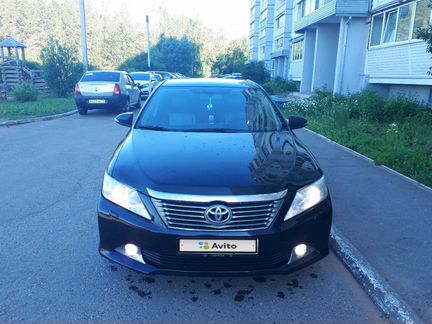 Toyota Camry 2.5 AT, 2011, седан