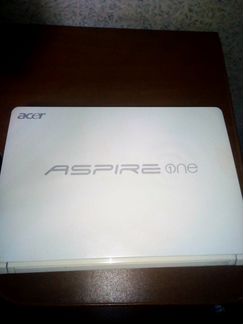 Acer aspire one