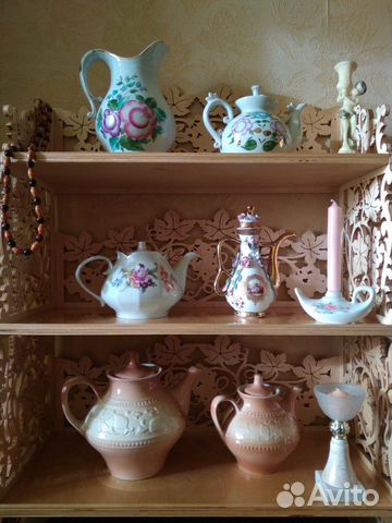 Заварочные чайники и кувшин