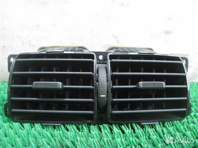 Дефлектор торпедо центральный Hyundai Tucson (JM)