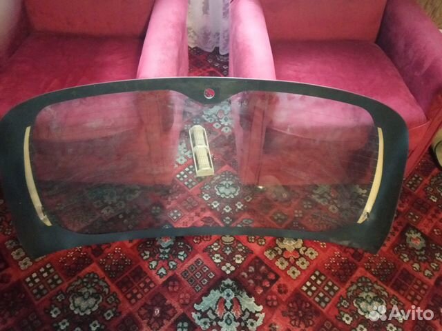 Стекло задней двери на субару Импреза