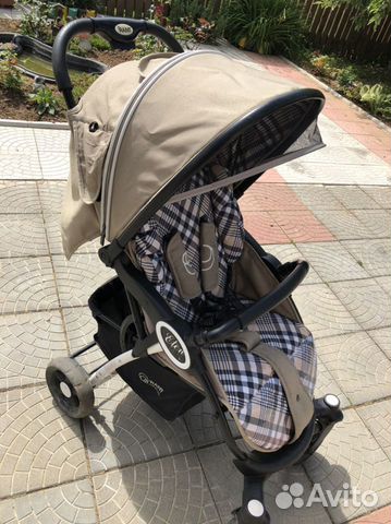 Прогулочная коляска