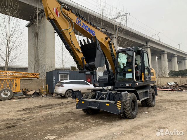 Колёсный экскаватор XCMG XE150WB, 2022