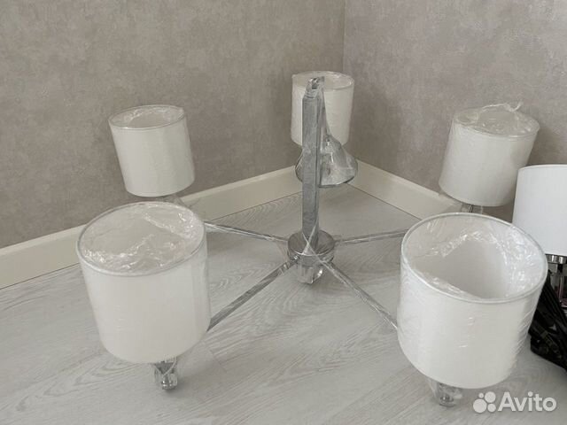 Комплект люстра и бра