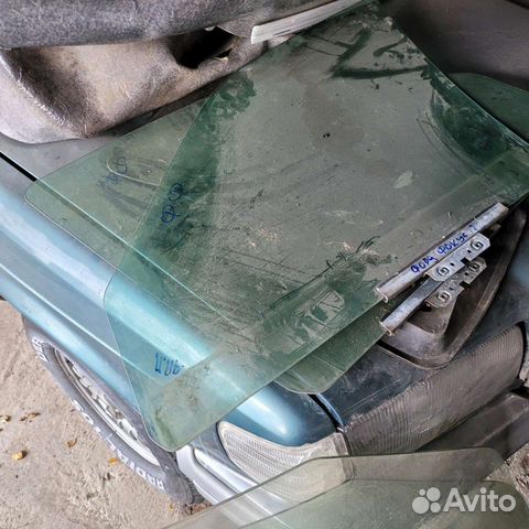 Боковое стекло двери на форд фокус 2