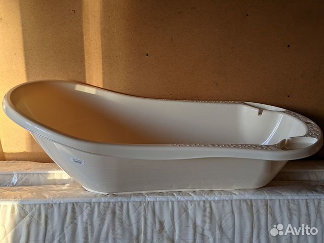 Ванночка с клапаном для слива воды