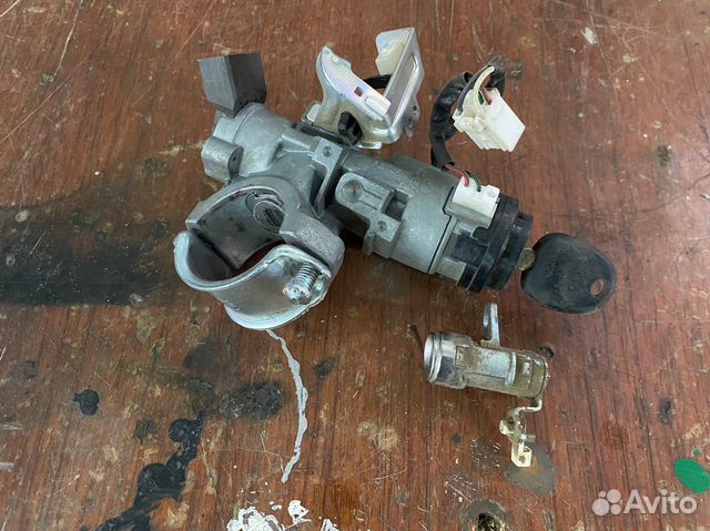 Замок зажигания Хендай Солярис