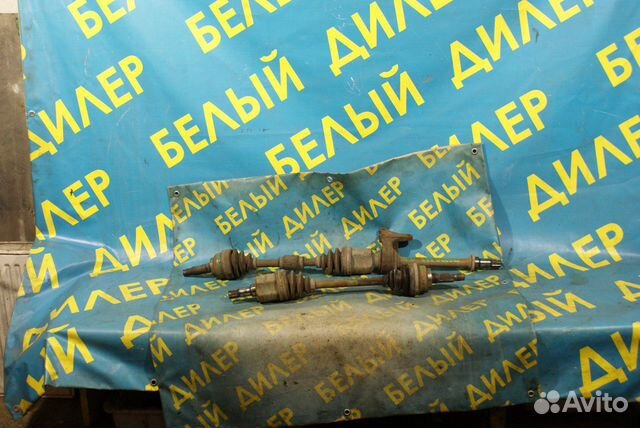 Передняя полуось + промвал Mazda 323F BA