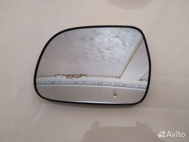 Toyota hilux стекло зеркала левое 2005-2011