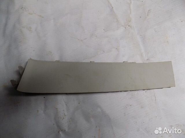 Обшивка стойки Focus III 2011