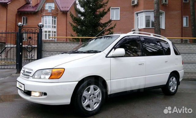 Toyota Ipsum 2.0 AT, 2000, 350 000 км