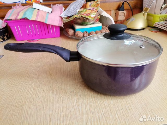 Сотейник с керамическим покрытием и крышкой Италия