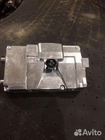 Камера передняя Пассат Б7 3AA 980 654 D