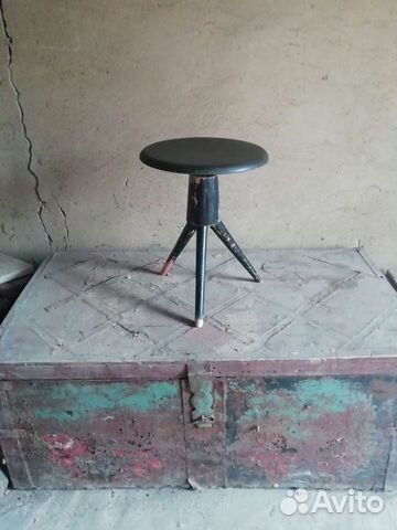 Стул для пианино винтовой