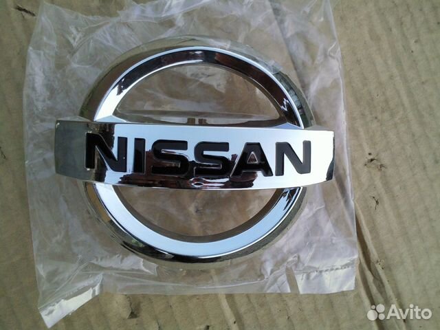 Эмблема решётки радиатора Nissan Teana J31 2006-08
