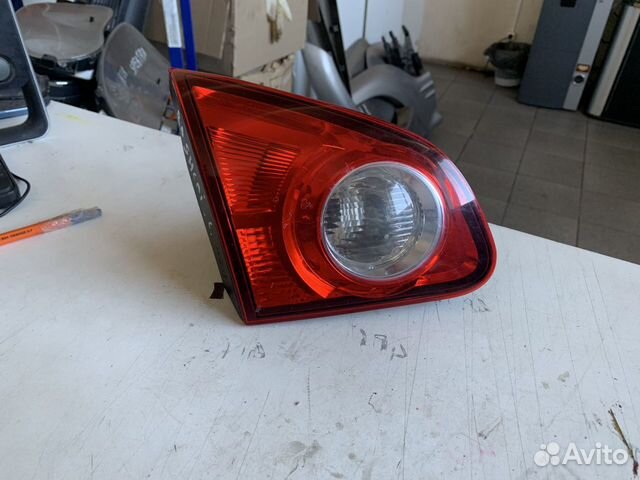 Фонарь внутренний левый Nissan Qashqai (J10)