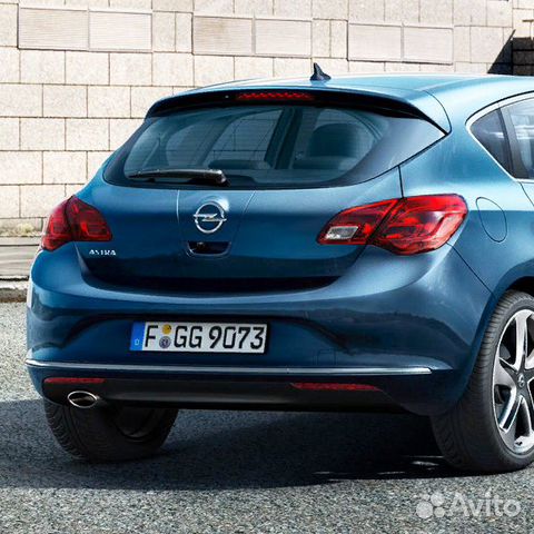 Задний бампер в цвет Opel Astra J (2012) хэтчбэк