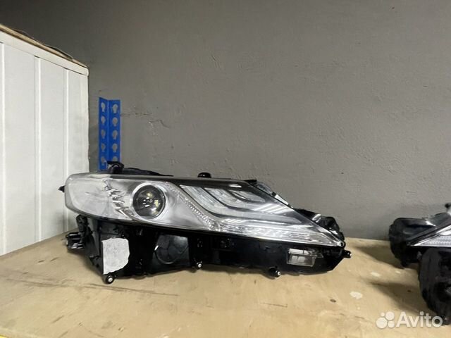 Toyota camry v 70 v75 фары 2021 2018 в идеале