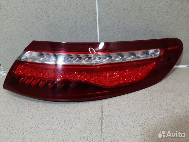 Фонарь задний наружный правый Mercedes-Benz