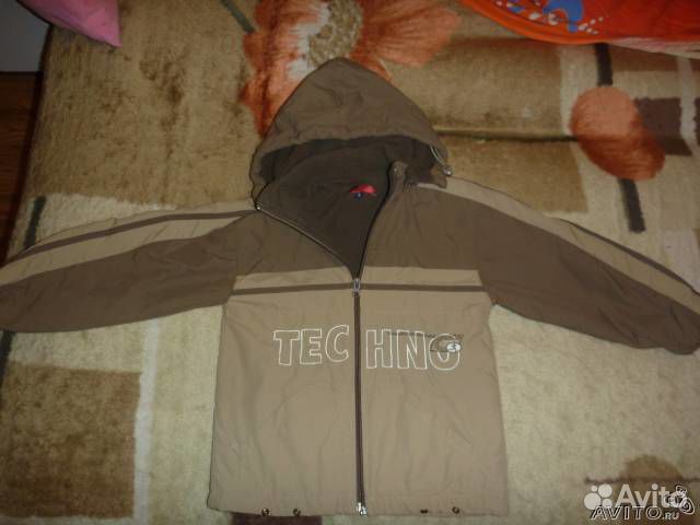 Куртка на теплую весну/осень Куртка на теплую весну/осень