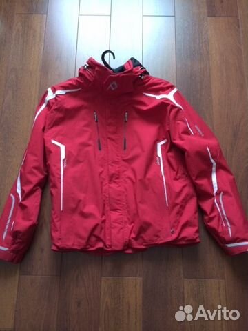 Куртка горнолыжная