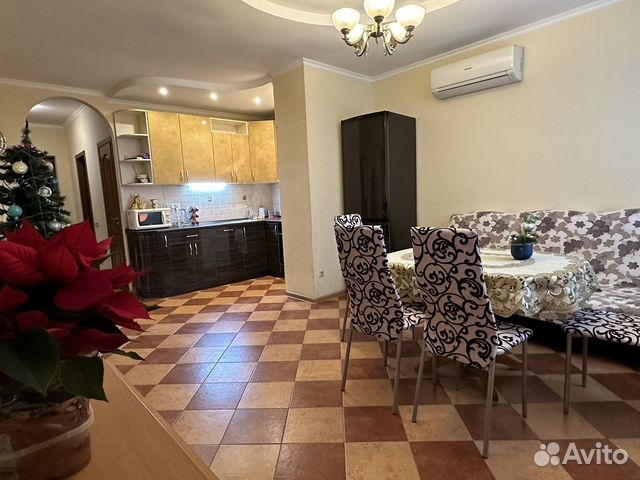 

3-к. квартира, 90 м², 8 кроватей