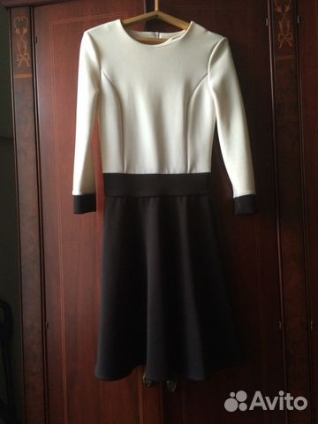 Платье черно-белое