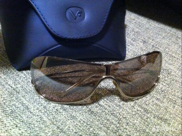 Солнцезащитные очки Vogue