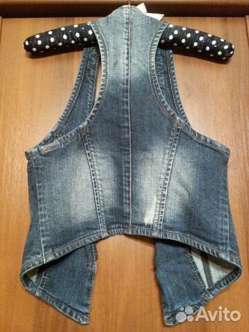 Мега стильная джинсовая жилетка Stradivarius Мега стильная джинсовая жилетка Stradivarius