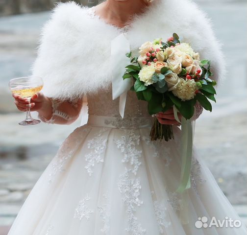 Свадебное платье, фата, шубка Свадебное платье, фата, шубка