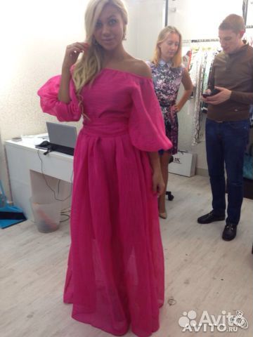 Платье Ульяны Сергеенко цвета сочной зелени Платье Ульяны Сергеенко цвета сочной зелени