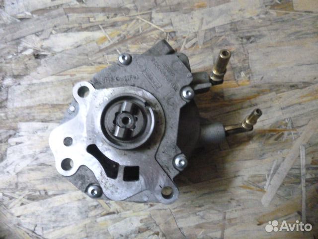 Насос вакуумный CK5Q2A451AB Range Rover Vogue 4 Насос вакуумный CK5Q2A451AB Range Rover Vogue 4