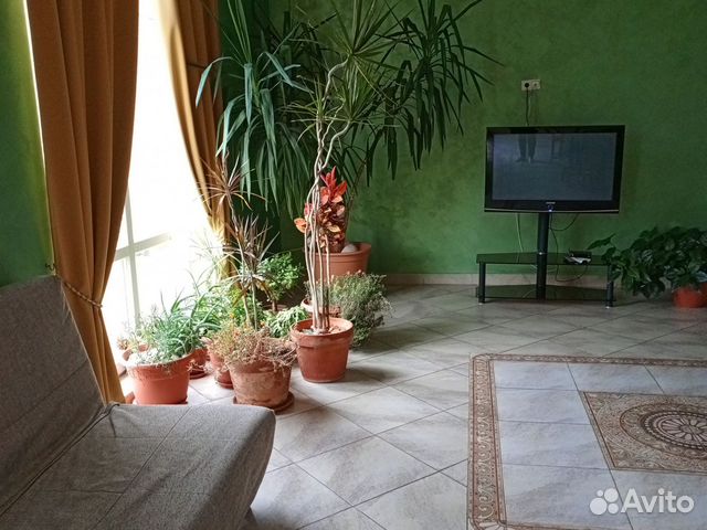 

Дом 245 м² на участке 10 сот.
