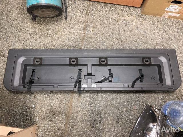 Toyota Land Cruiser 200 накладка двери багажника Toyota Land Cruiser 200 накладка двери багажника