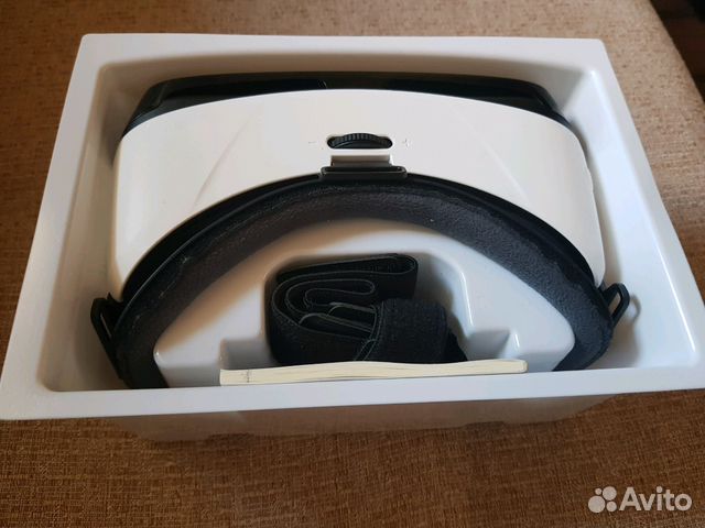 SAMSUNG Gear VR SM-R322 SAMSUNG Gear VR SM-R322