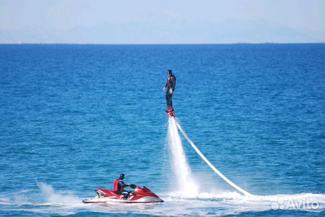 Полеты на Флайборде (Flyboard) Полеты на Флайборде (Flyboard)