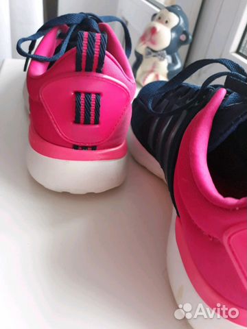 Кроссовки adidas