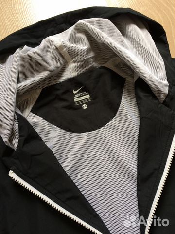 Ветровка Nike