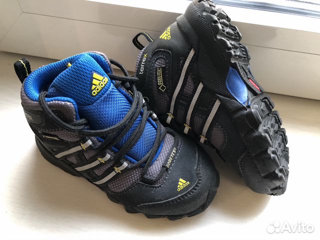 Кроссовки adidas новые gortex 22-23 р Кроссовки adidas новые gortex 22-23 р