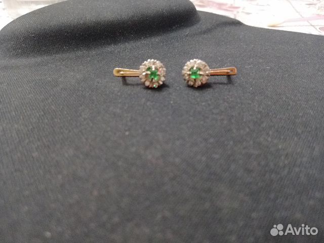 Золотые серьги и кольцо с бриллиантами