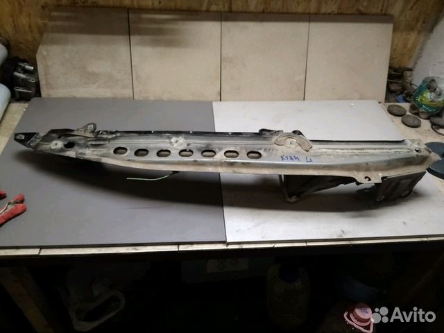 7l5805175a Левая направляющая крыла Porsche Cayenn