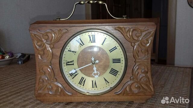 Продам часы