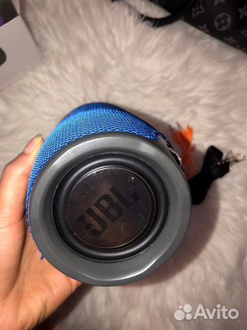 Колонка jbl