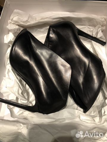 Ботильоны Balenciaga 37,5 р Ботильоны Balenciaga 37,5 р